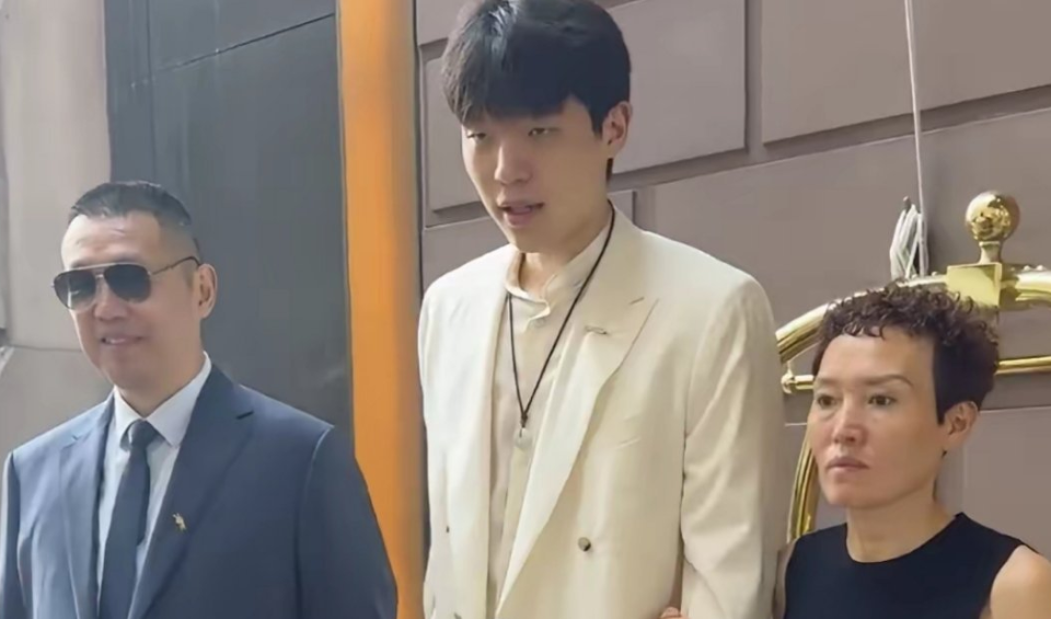 到场, 日主场对阵 到场, 日主场对阵